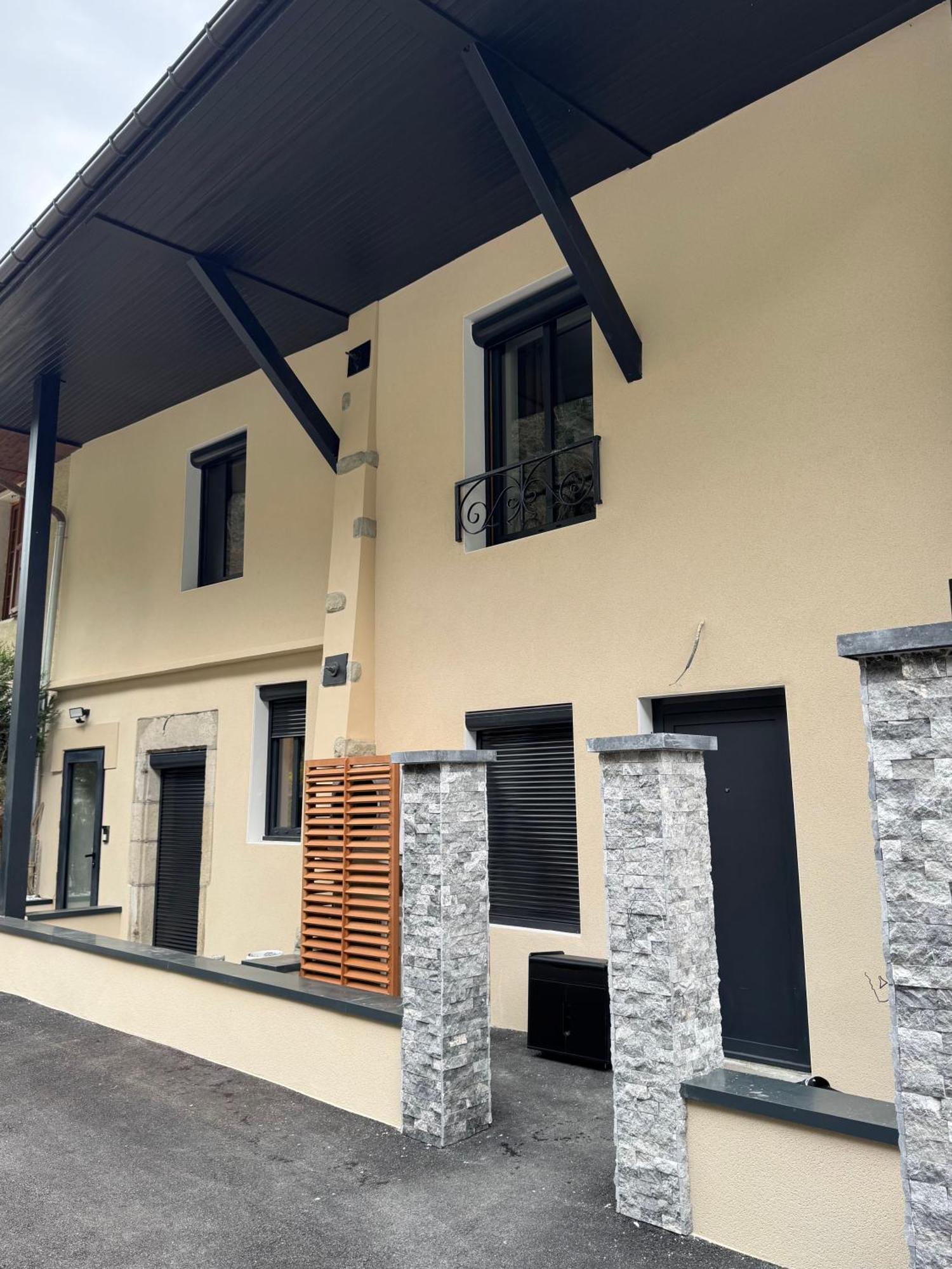 Magnifique Appartement Vue Lac - 5 Personnes Voglans Dış mekan fotoğraf